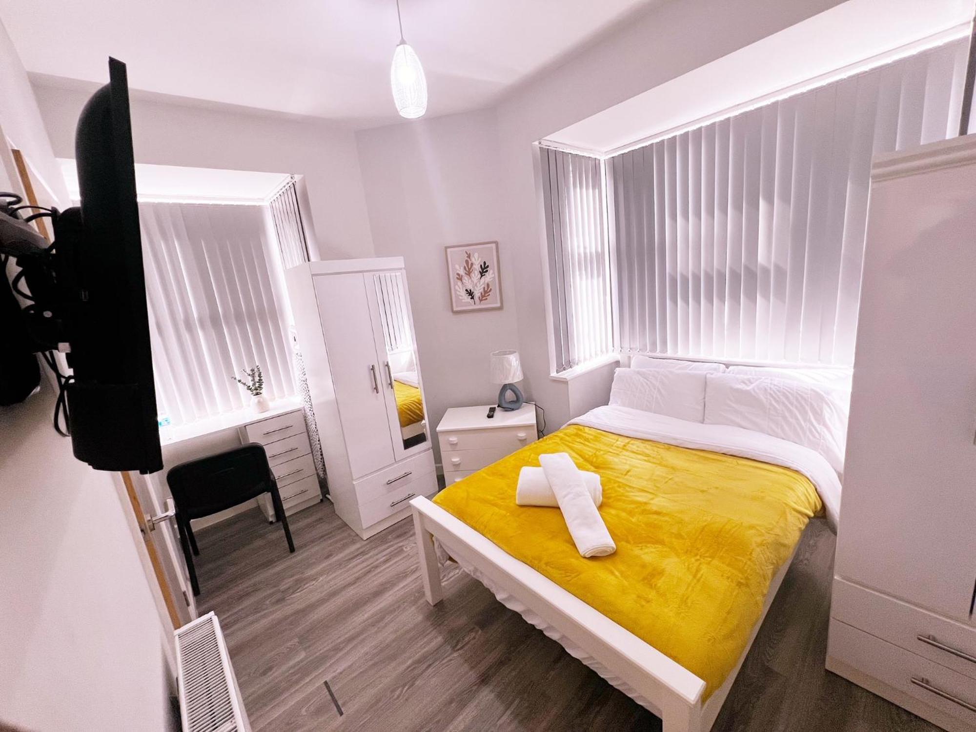 51 Kingsway Coventry Cv2 4Ff Bed & Breakfast Bagian luar foto