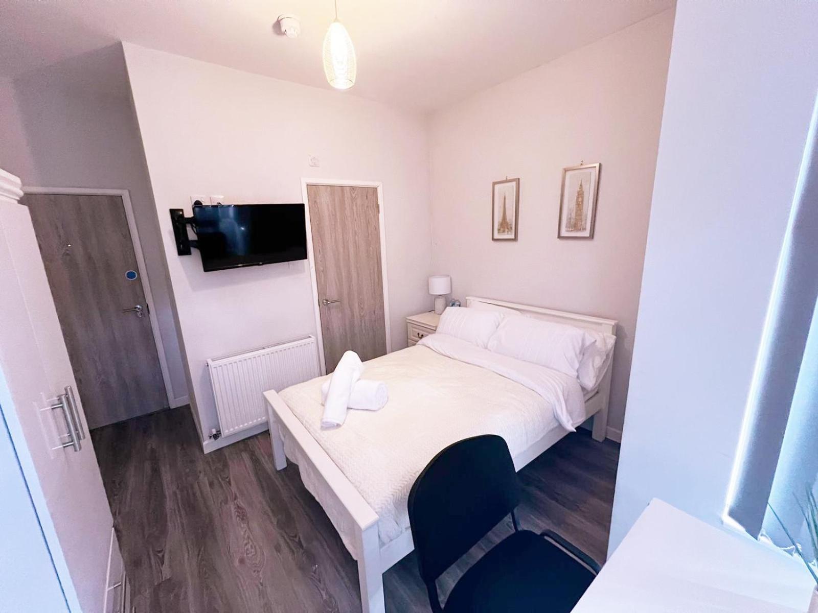 51 Kingsway Coventry Cv2 4Ff Bed & Breakfast Bagian luar foto