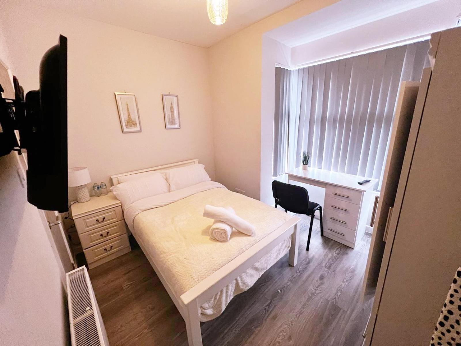 51 Kingsway Coventry Cv2 4Ff Bed & Breakfast Bagian luar foto