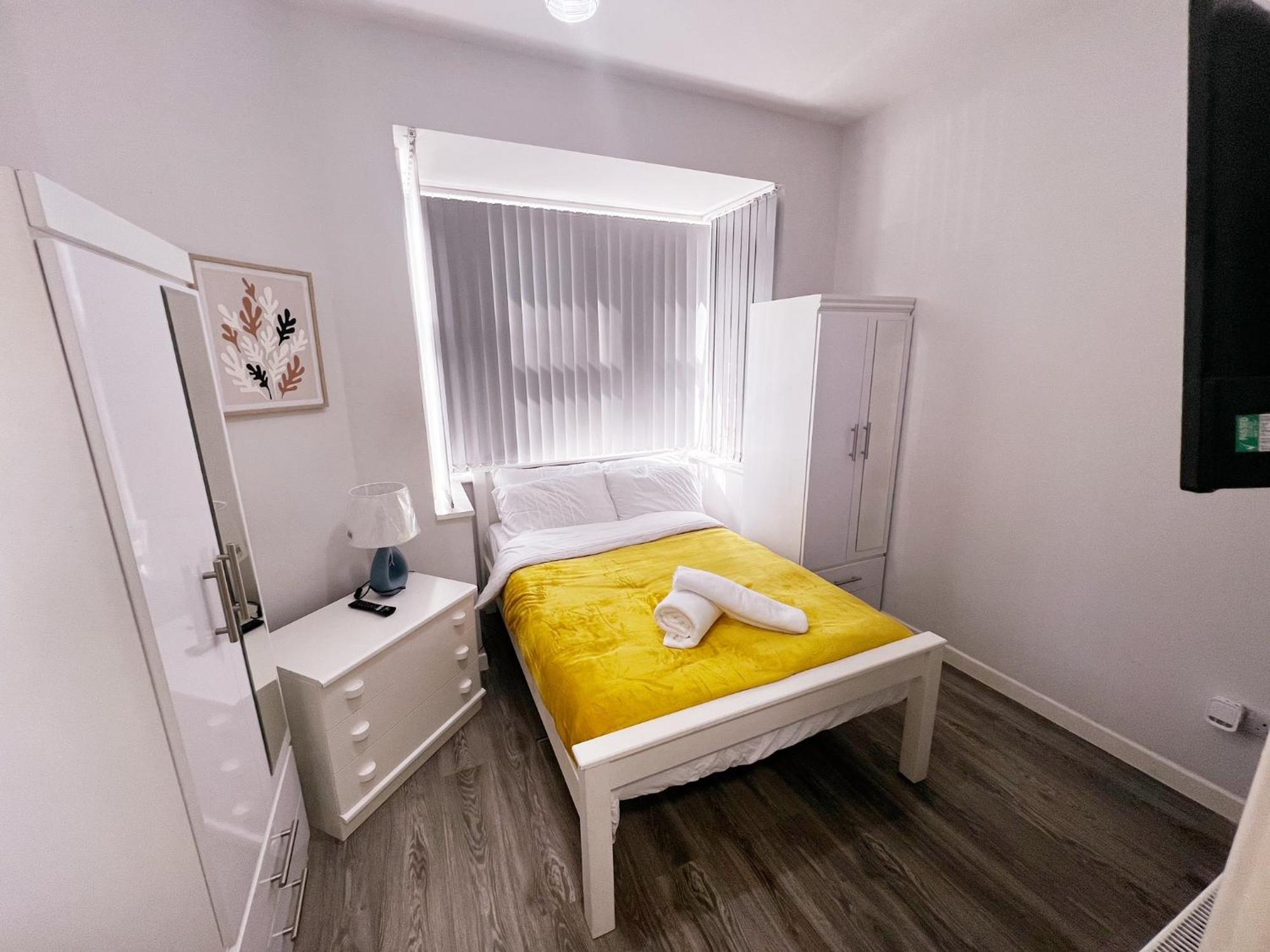 51 Kingsway Coventry Cv2 4Ff Bed & Breakfast Bagian luar foto